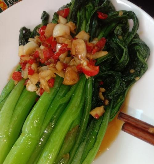 粥水菜心浸牛肉的做法（健康美味的营养佳肴）