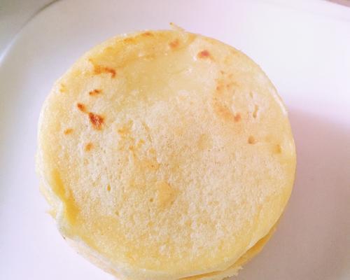 玉米面薄饼的制作方法（打造美味可口的玉米面薄饼）
