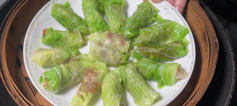 年味十足，聚白菜百财（传统年俗新变化，白菜宴赏新年）