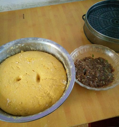 手工制作小猪肉包，做法详解（鲜嫩多汁，好吃不贵的小猪肉包）