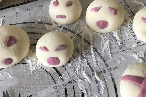 手工制作小猪豆沙包（以小猪形状为灵感，用心制作美味豆沙包）