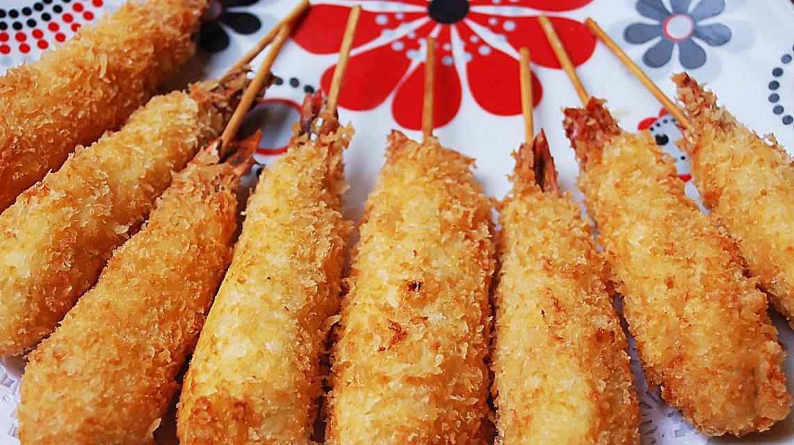 美味香酥炸虾，轻松自制！（以海鲜为主的美食，让你爱不释手）