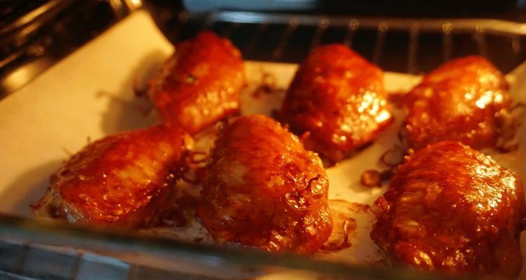 美味香煎香茅鸡翅的制作方法（口感鲜美，营养丰富的家常美食）