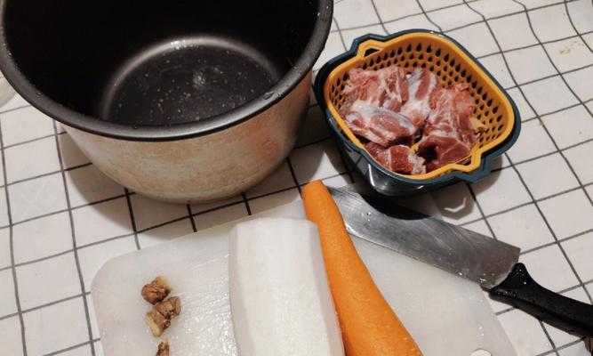 鲜鱼萝卜汤的做法（清热解暑）