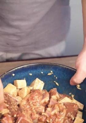 鲜笋香芋饭的制作方法（用糯米和鲜蔬打造健康美食）