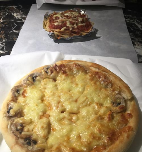自制健康美味的以西兰花披萨（完美的低卡路里披萨）