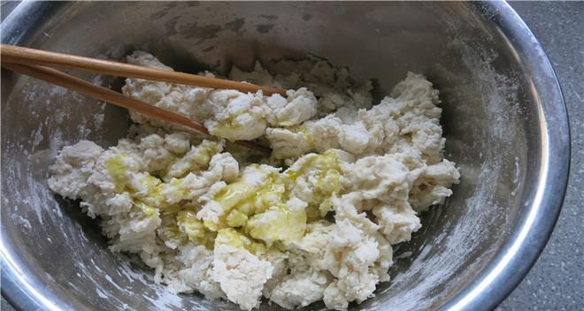 手工制作烫面麦穗包（以传统手艺制作口感独特的小吃美食）