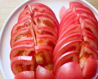 甜美口感，香甜爽口的糖渍西红柿的制作方法（享受果蔬甜蜜时刻）