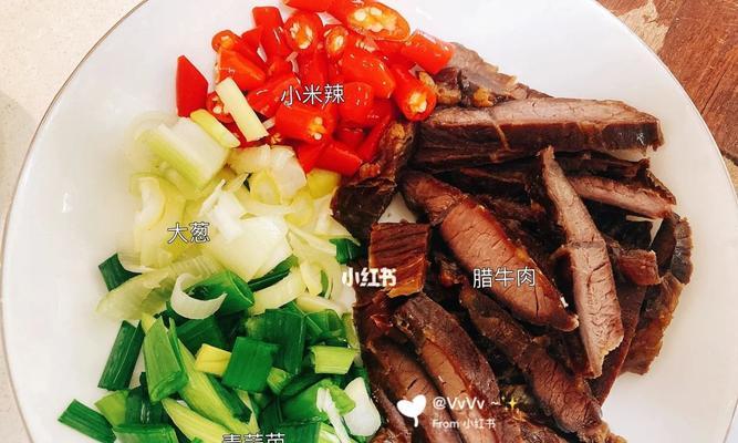蒜苗拌牛肉，健康美味无负担（用蒜苗为佐料）