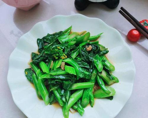 美味健康的蒜炒菜心（用新鲜的菜心）