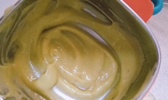 健康美味享受——酸奶牛油果泥的制作方法（口感清新）