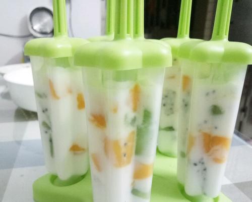 酸奶冻水果的制作方法（做法简单）