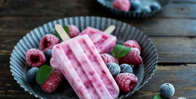 美味健康的水果酸奶冰棍（制作流程简单）