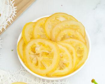 水晶柠檬片的制作方法（清爽又健康的DIY水果小吃）