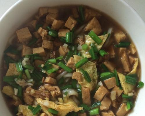 陕西哨子面的制作方法（用陕西哨子面制作美味哨子的独特技巧）