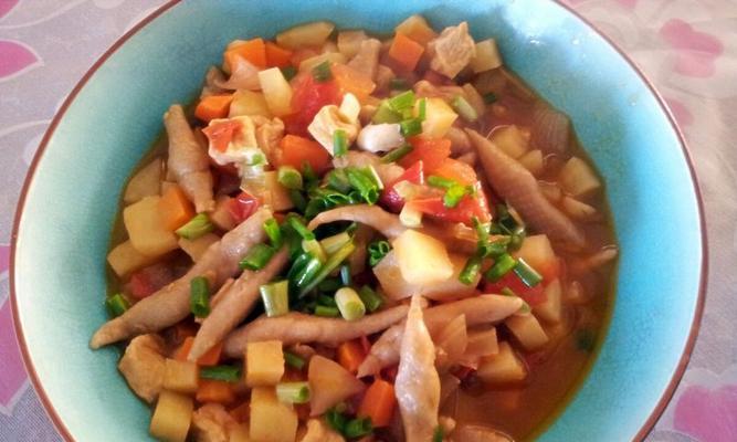 陕西菜面鱼的做法（用家常食材做出美味的陕西名菜）
