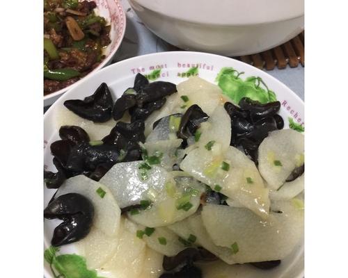 家常美味，山药木耳炒肉片（家庭健康饮食）