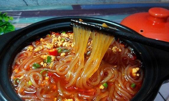 美味肉末粉丝煲的做法（传统口味）
