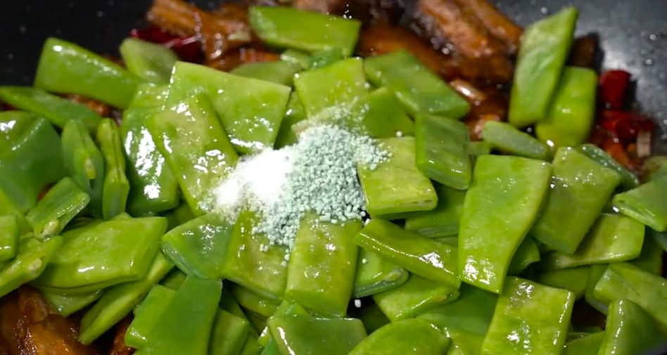 美味肉末炒刀豆，让你爱上素食（用刀豆和肉末打造的营养美食）