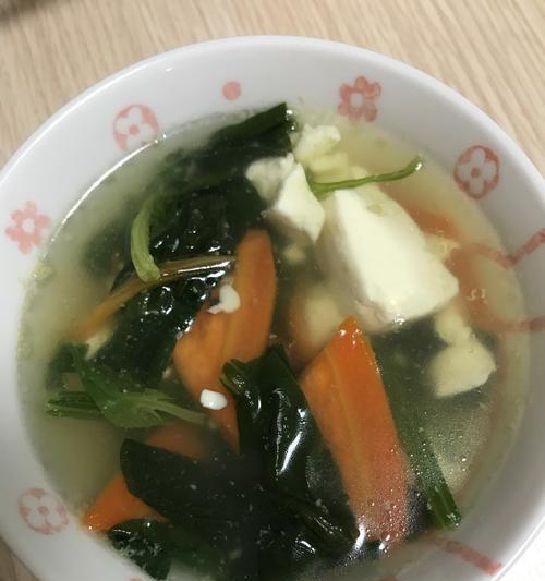 美味健康的肉末菠菜豆腐汤（营养丰富）