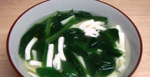 美味健康的肉末菠菜豆腐汤（营养丰富）