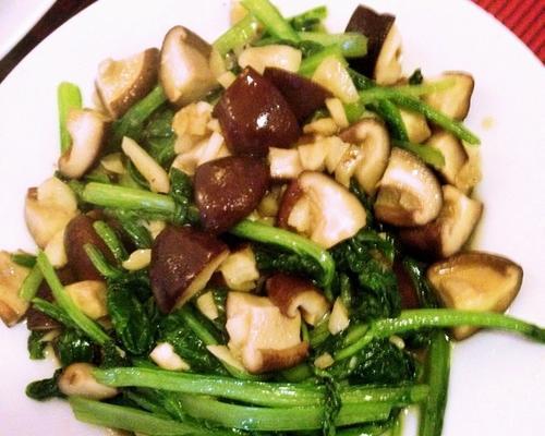香菇小白菜的做法（简单易学）