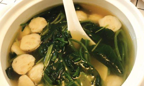 营养美味的白萝卜虾丸汤做法（家庭烹饪）