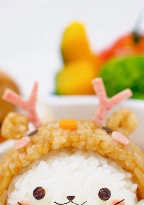 手把手教你做可爱小兔子饭团（精美可口的午餐）