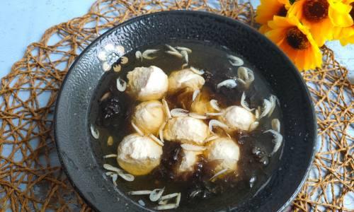 家常美食，氽清汤肉丸（传统手艺）