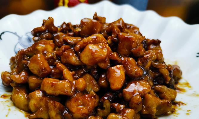 私房酱爆鸡丁的制作方法（家庭美食）