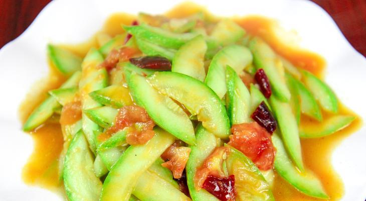 肉圆西葫芦汤的家常做法（滋味鲜美）