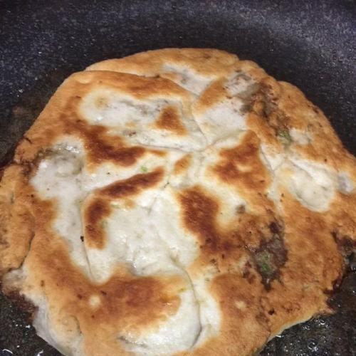 美味猪油肉馅煎饼的制作方法（简单易做的早餐选择）