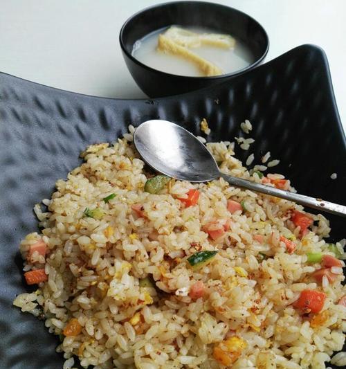 玉米肉松蛋炒饭制作方法（健康营养又美味）
