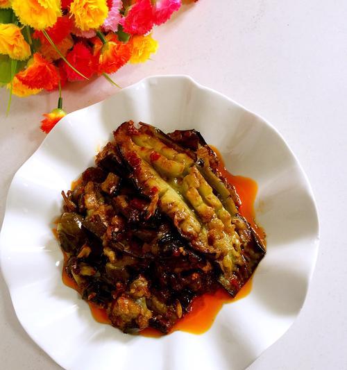 家常美食——肉丝烧茄子（快手美味）
