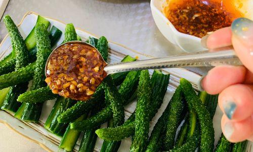 清凉酸辣黄瓜的制作方法（打造夏日清爽美食）