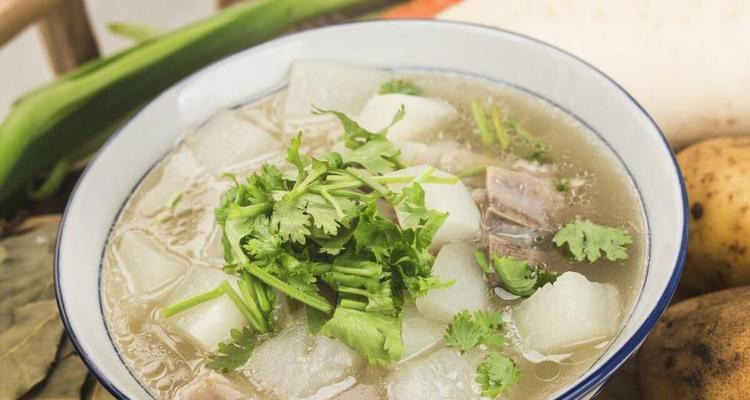 清炖羊肉大全（让你在家也能做出味道正宗的清炖羊肉）