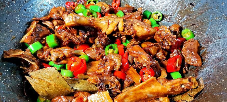 清炖鸭肉的做法（鲜嫩入味）