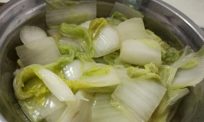 清爽白菜佳肴——20种美味做法大揭秘（清淡简单）