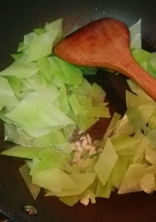 清炒莴苣——健康美味的家常菜