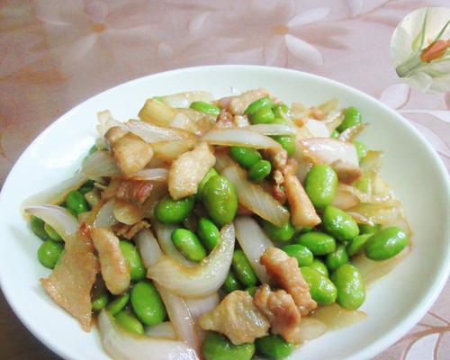 如何做出美味清炒毛豆米（学习清炒毛豆米的秘诀）