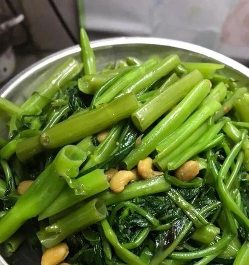 清炒空心菜杆（健康美味）
