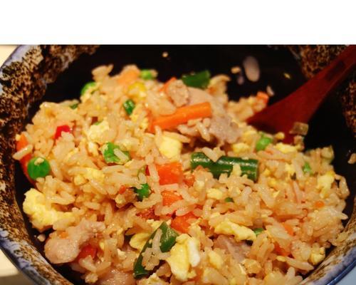 爆香炒饭怎么做？炒饭的正确步骤和技巧是什么？
