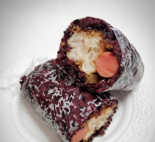 爆浆紫菜饭团怎么做？有哪些步骤和技巧？