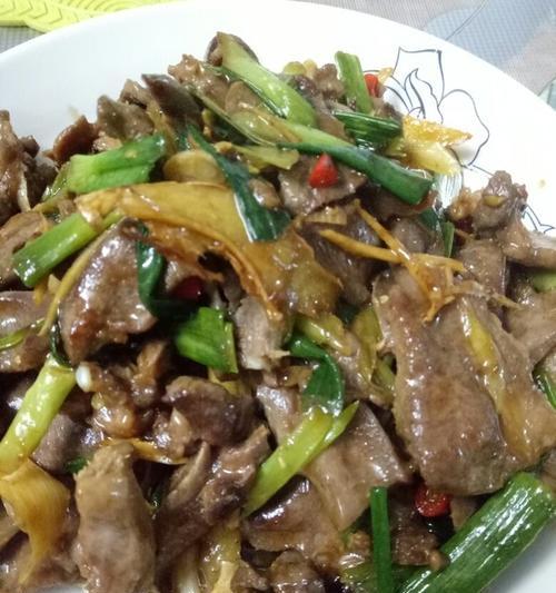 爆炒猪舌根的做法是什么？如何做出美味的爆炒猪舌根？