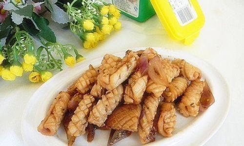 爆炒鱿鱼卷怎么做？步骤和技巧有哪些？