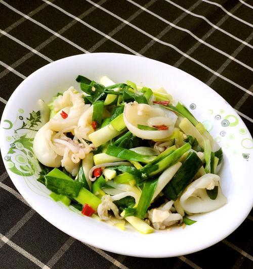 爆炒泡椒韭香墨鱼仔怎么做？步骤和技巧有哪些？