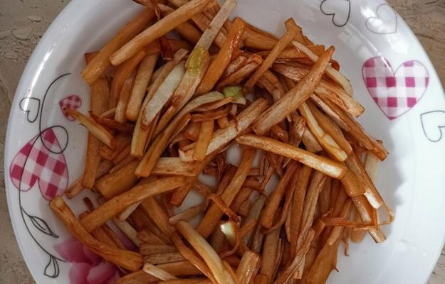 爆炒茭白怎么做？步骤和技巧有哪些？
