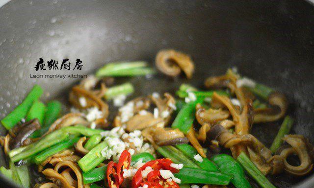 爆炒尖椒鸡肠怎么做？步骤详解及常见问题解答？