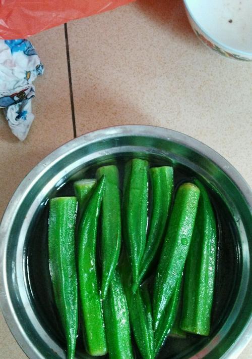 宝宝辅食秋葵小米粥怎么做？有哪些步骤和注意事项？