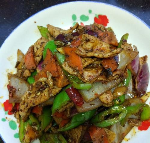 孜然肉片怎么做？步骤和技巧有哪些？